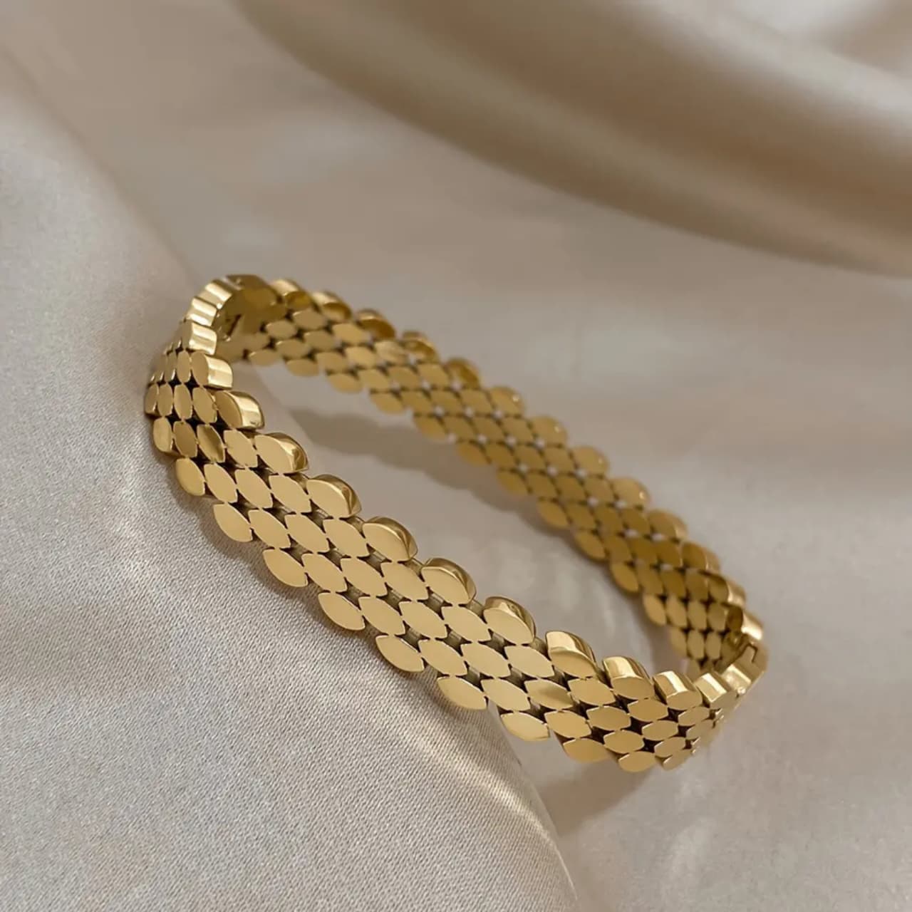 Mesh Handcuff