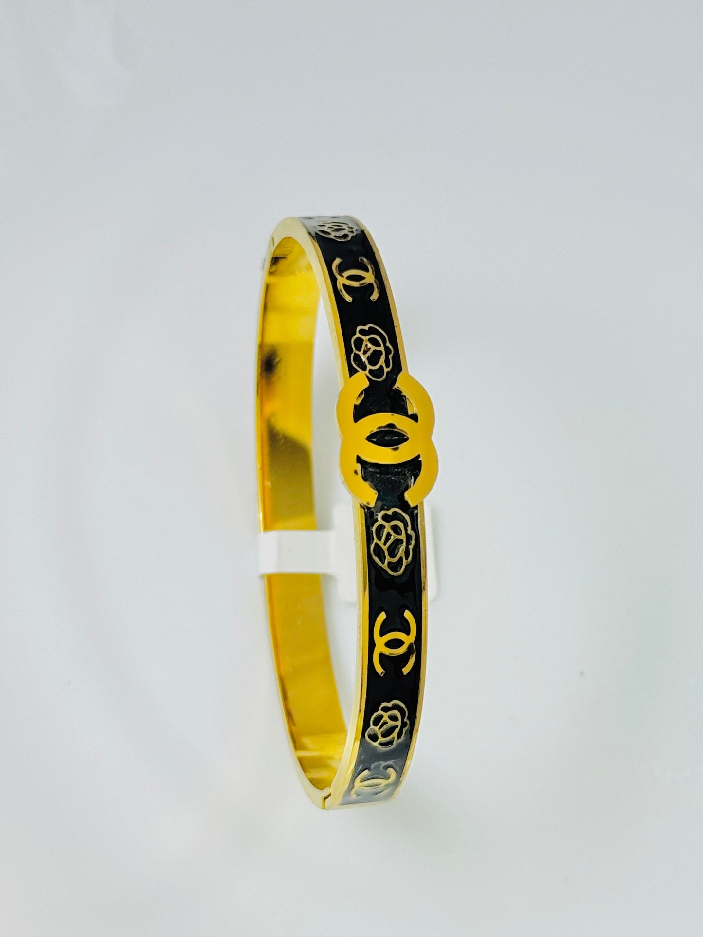Regal Handcuff