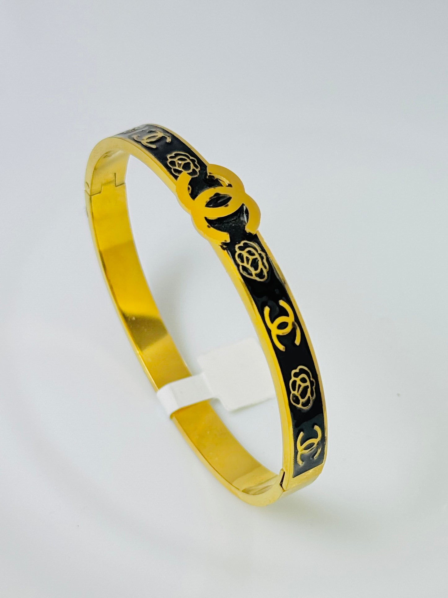 Regal Handcuff