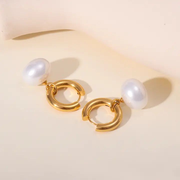 Pearl Drop Earring