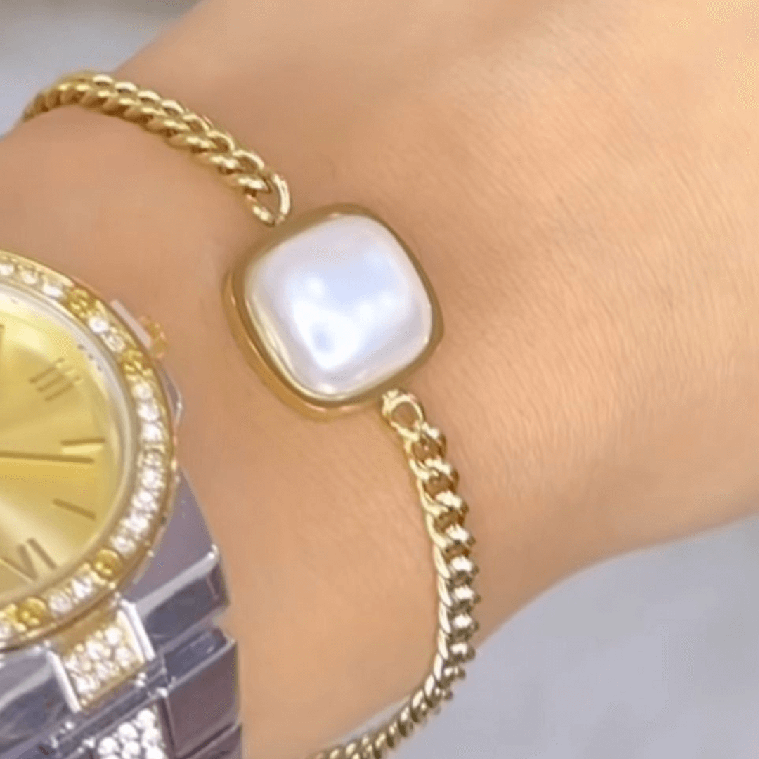 Moon Pearl Bracelet