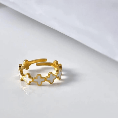 Mini White Clover Ring (Adjustable)