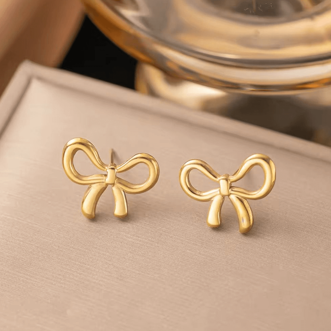 Bow Stud
