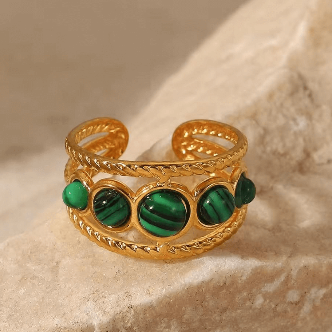 Regal Ring (adjustable)