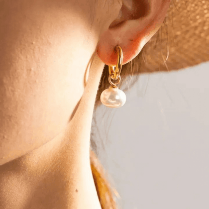 Pearl Drop Earring