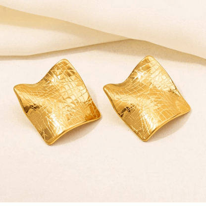 Falak Earring