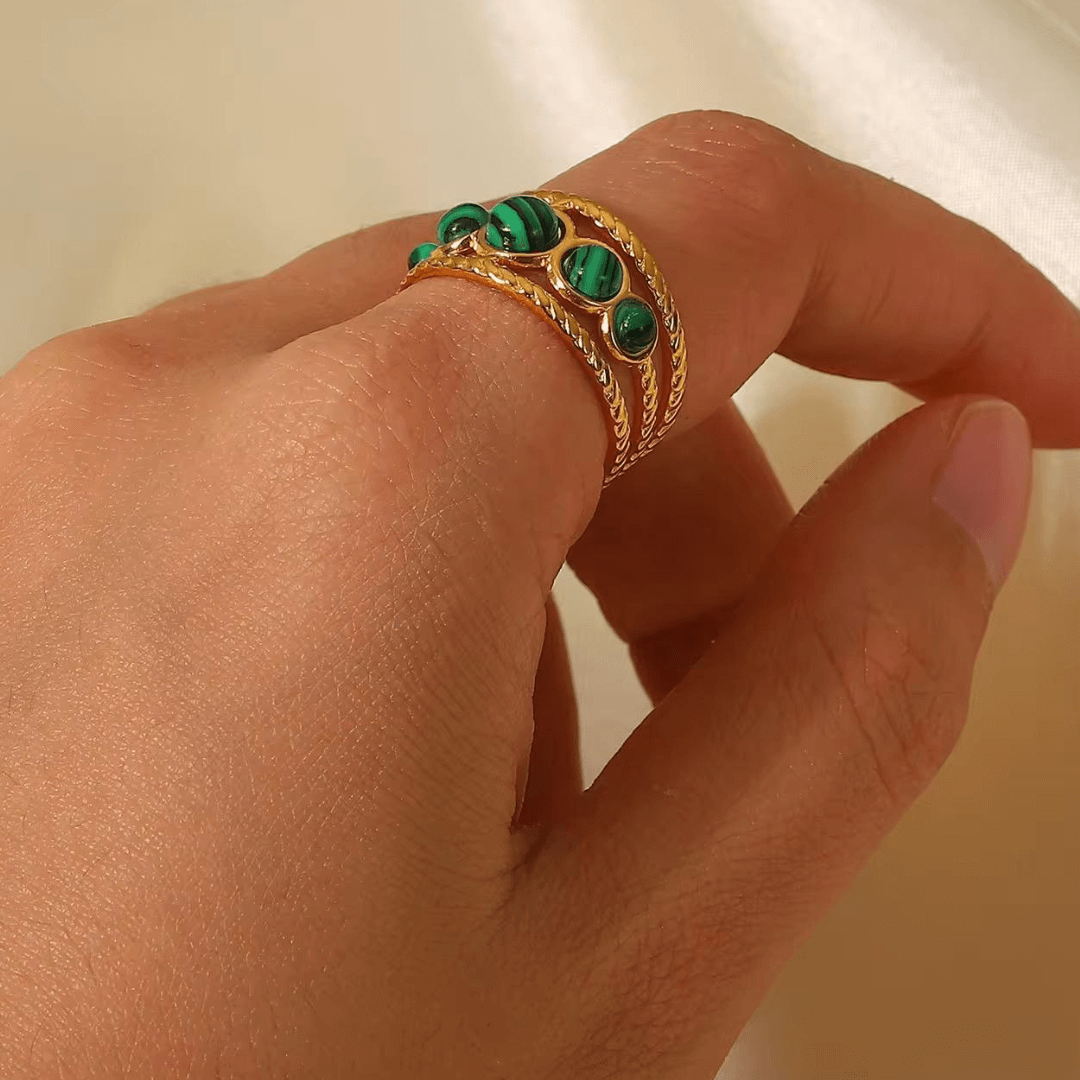 Regal Ring (adjustable)