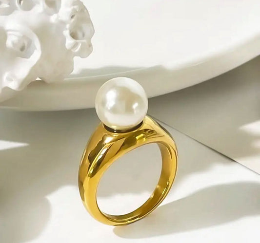 Pearl Ring