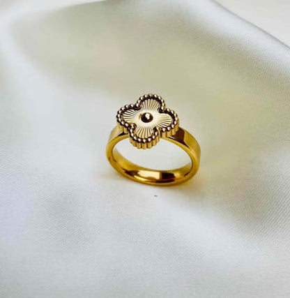 Majesty Ring