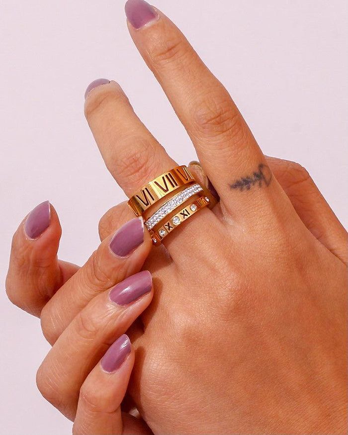 Trio Roman Ring