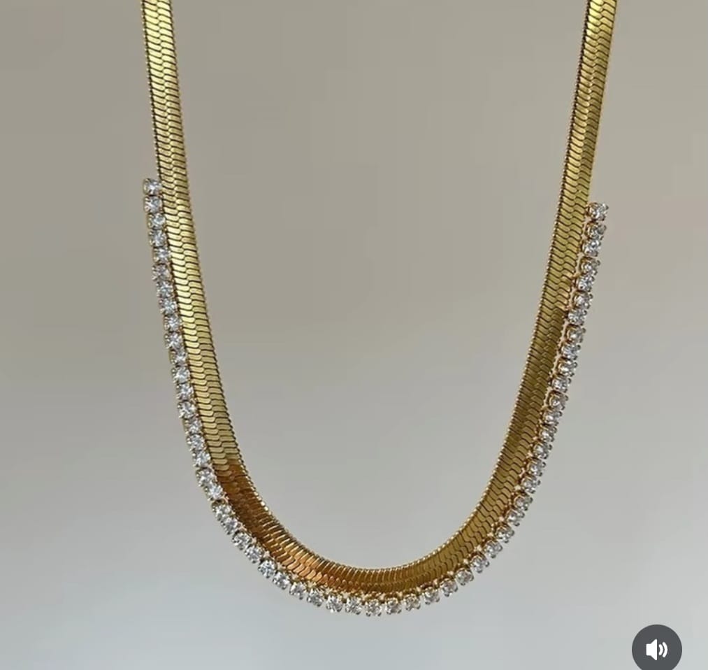 Zirconia Necklace