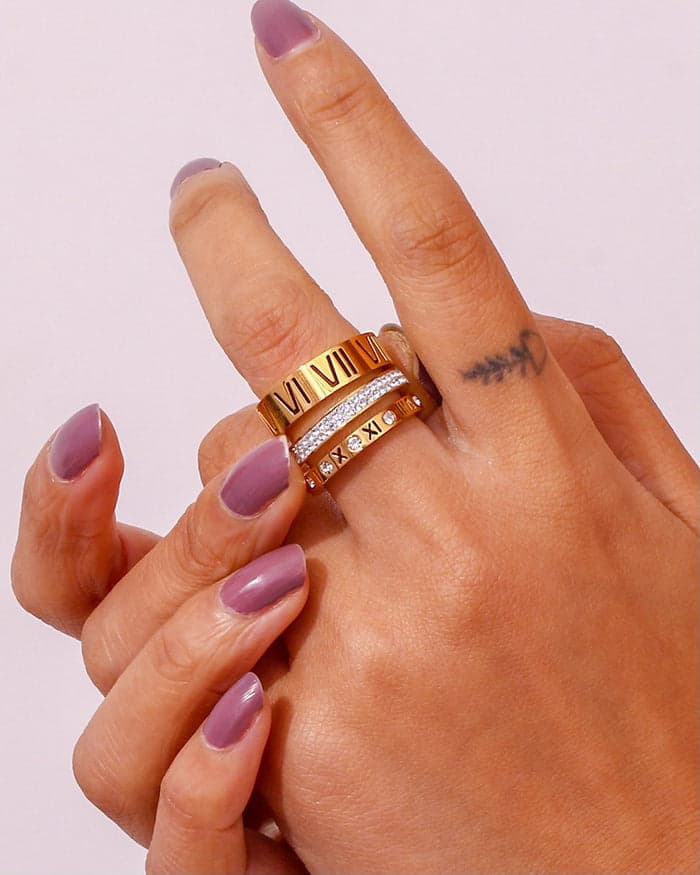Trio Roman Ring