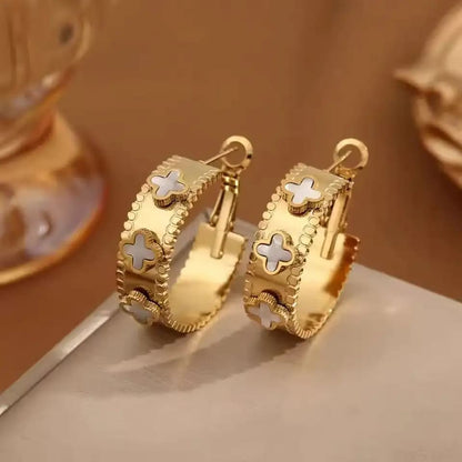 Zeenat Hoops