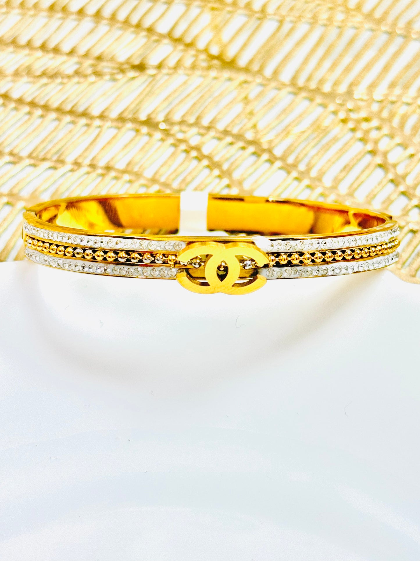 Luxe Handcuff