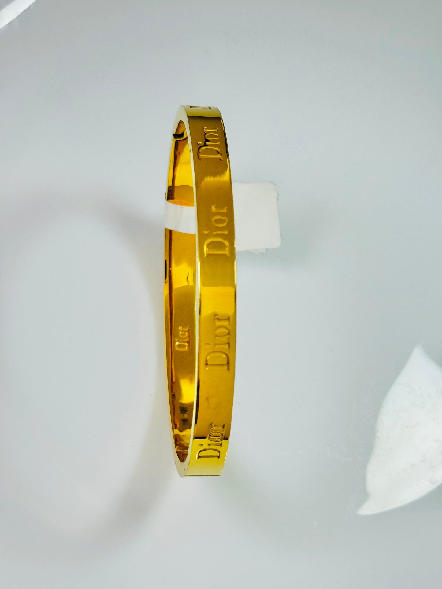 Dior Shine Handcuff