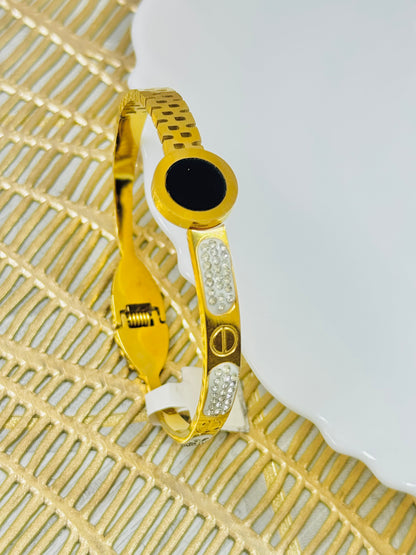 Sparkle Handcuff
