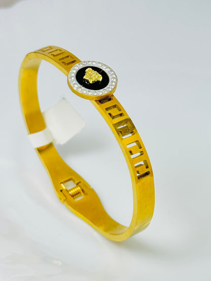 Bloom Handcuff