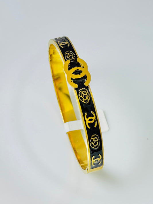 Regal Handcuff