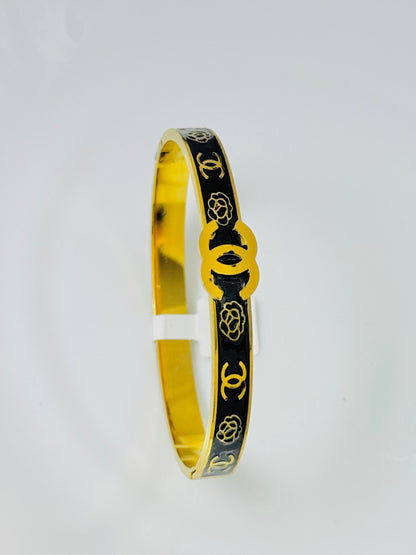 Regal Handcuff