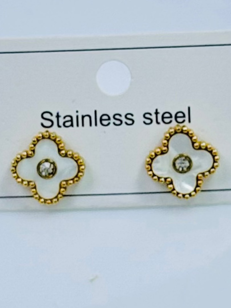 Crown White Stud