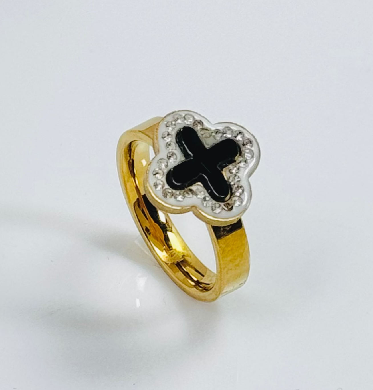 Queen Ring