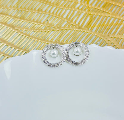 Silver Gleam Stud