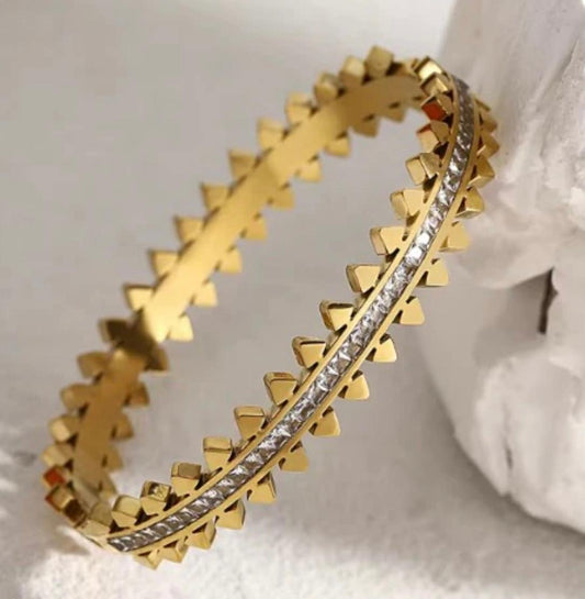 Glam Handcuff