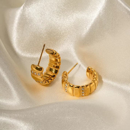 Velvour Earring