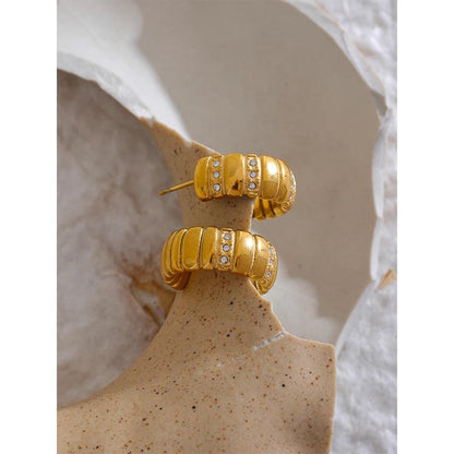 Velvour Earring