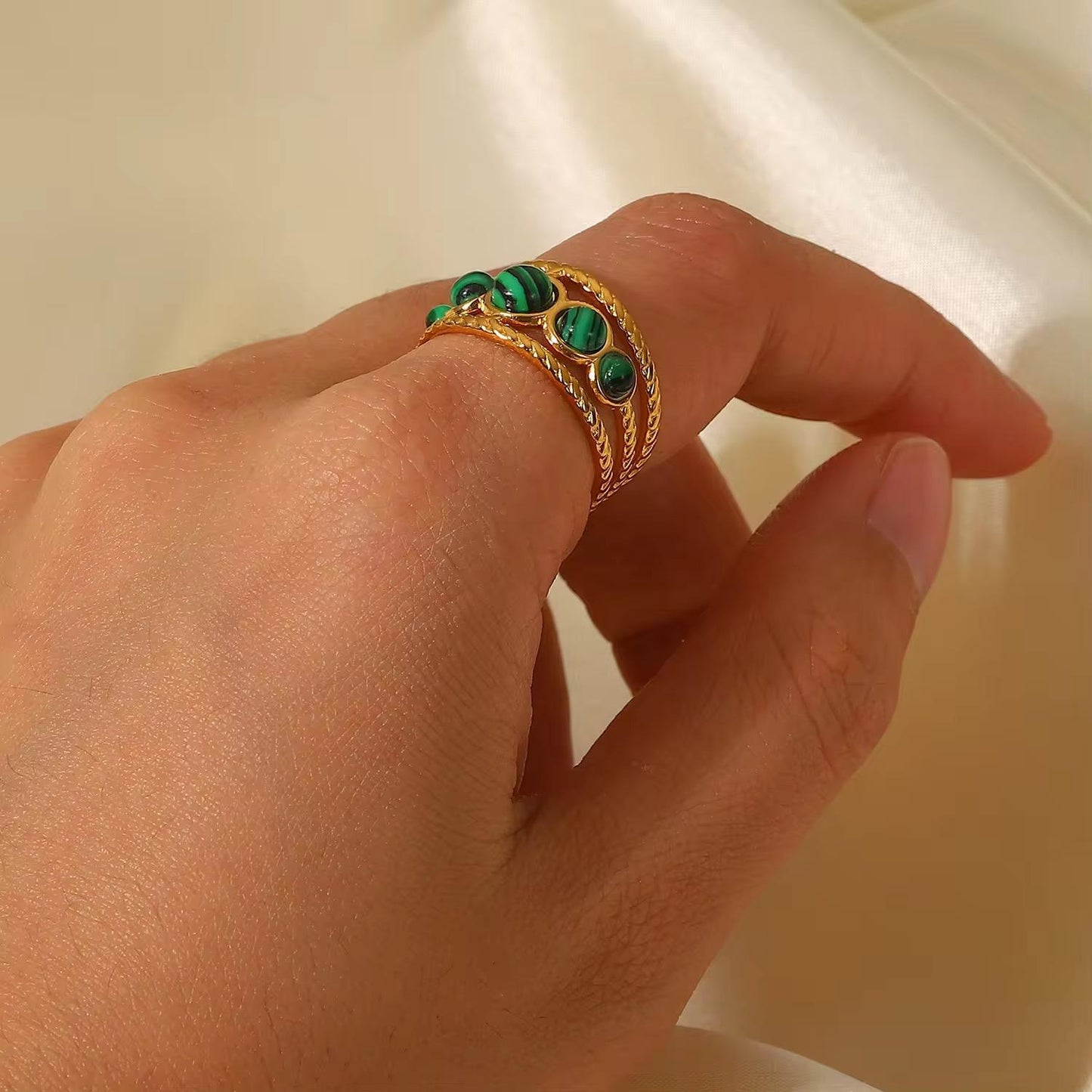 Regal Ring (adjustable)