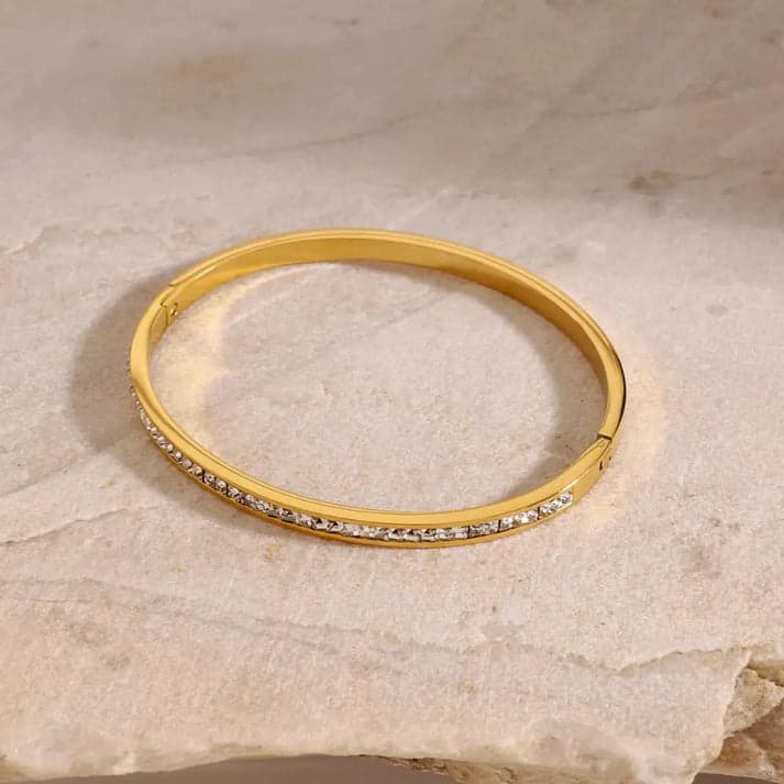 Royal Handcuff