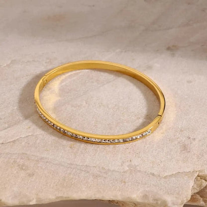Royal Handcuff