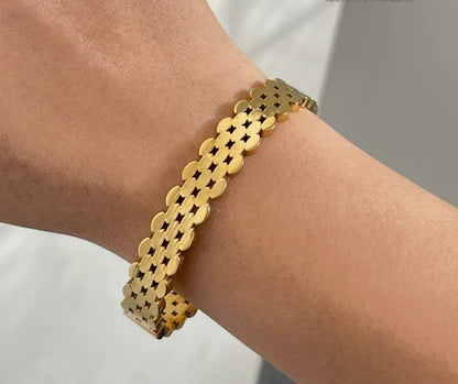 Mesh Handcuff