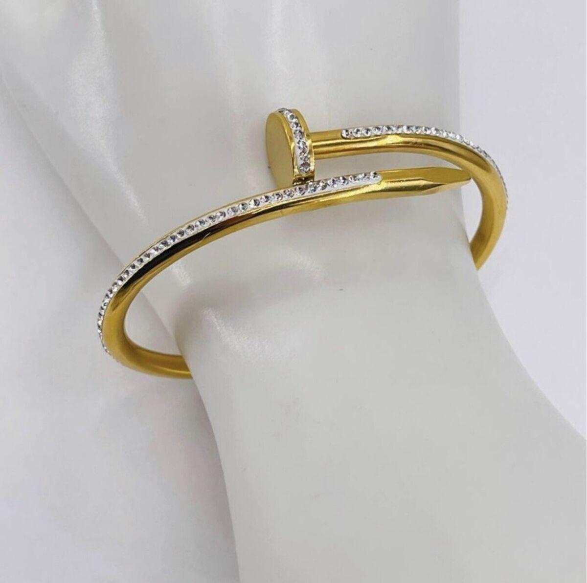 Nail Glow Handcuff
