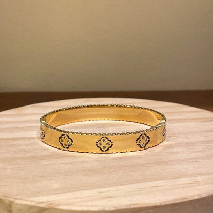 Supreme Handcuff